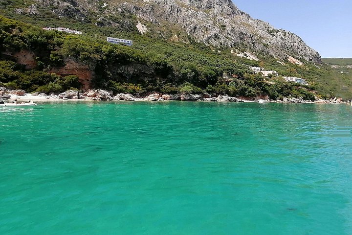 Croisière privée en yacht explorant le littoral de Corfou, les îles et la vieille ville historique, photo 25 | wizardtrip