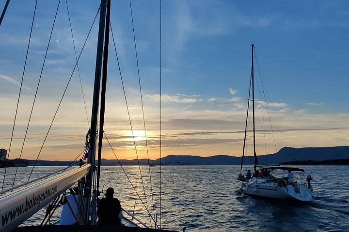 Croisière privée en yacht explorant le littoral de Corfou, les îles et la vieille ville historique, photo 27 | wizardtrip