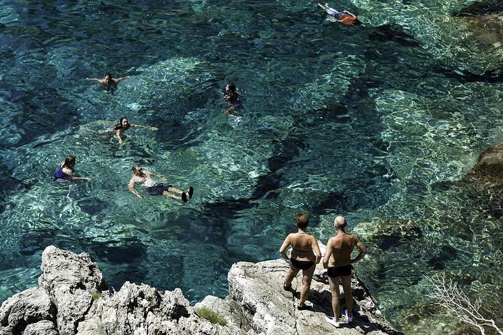 Blue Cave & Šunj Beach Small-Group Boat Tour from Dubrovnik | wizardtrip