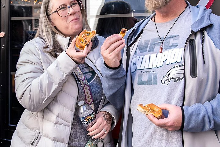 A guided food tour in Philadelphia featuring iconic local dishes and historic market exploration, photo 11 | wizardtrip