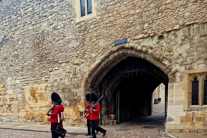 Visita VIP à Torre de Londres, com as Joias da Coroa e um encontro privado com um Beefeater, foto 17 | wizardtrip