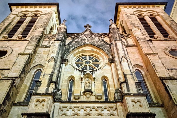 Une visite guidée à pied explorant l'histoire hantée et les légendes effrayantes du vieux San Antonio, photo 6 | wizardtrip