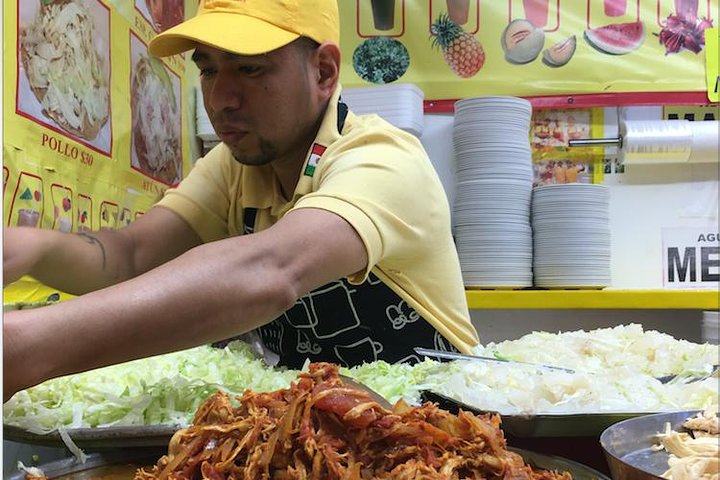 Cykeltur genom Frida Kahlos Coyoacán-kvarter i Mexico City, inklusive marknader och churros, foto 7 | wizardtrip