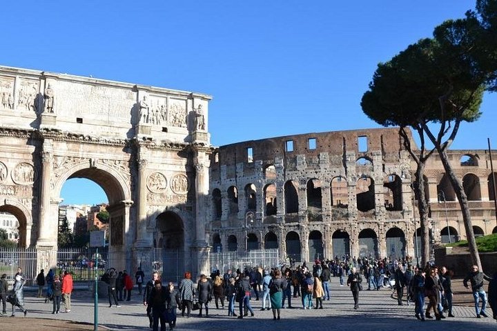 Privat guidad tur av Roms ikoniska landmärken inklusive Colosseum och Vatikanen, foto 8 | wizardtrip