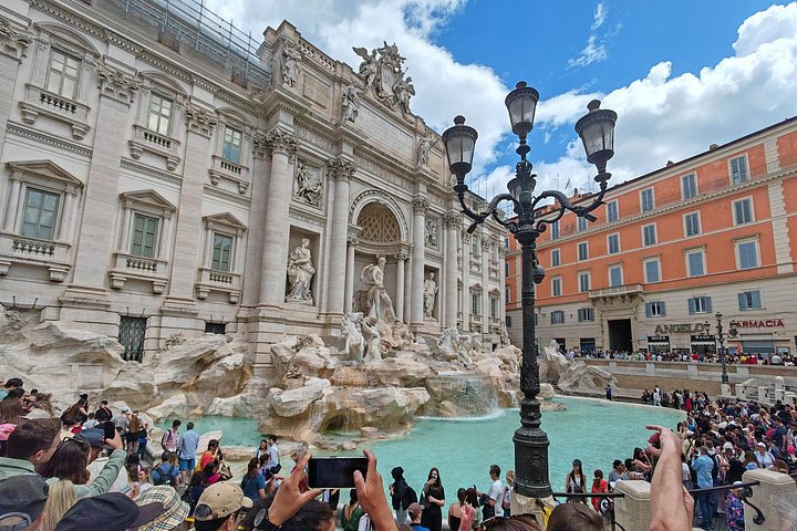 Privat guidad tur av Roms ikoniska landmärken inklusive Colosseum och Vatikanen, foto 14 | wizardtrip