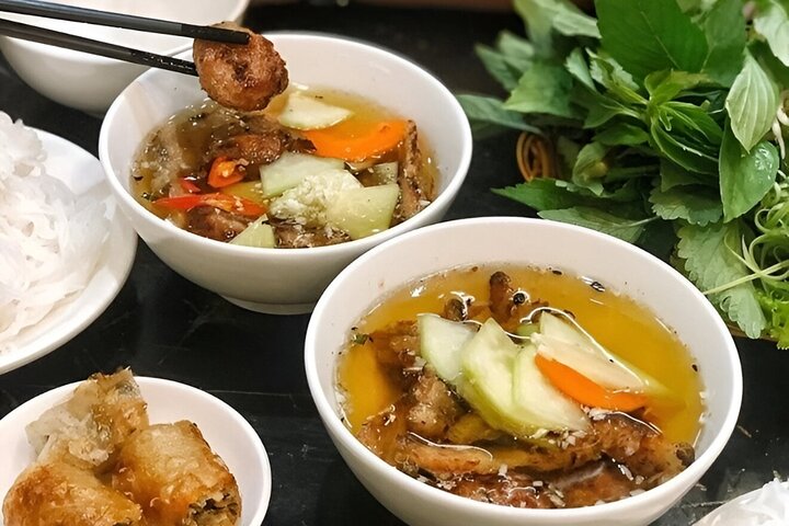 Um tour guiado de comida de rua pelo vibrante Bairro Antigo de Hanói, Vietname, foto 8 | wizardtrip