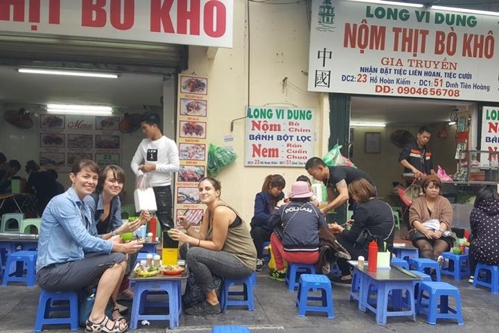 Hanoi Street Food Tour with local delicacies | wizardtrip