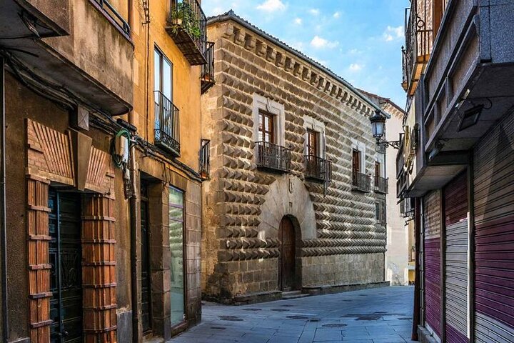 Dagtocht vanuit Madrid naar Ávila en Segovia, met middeleeuwse muren, Romeinse aquaducten en historische kastelen, foto 15 | wizardtrip