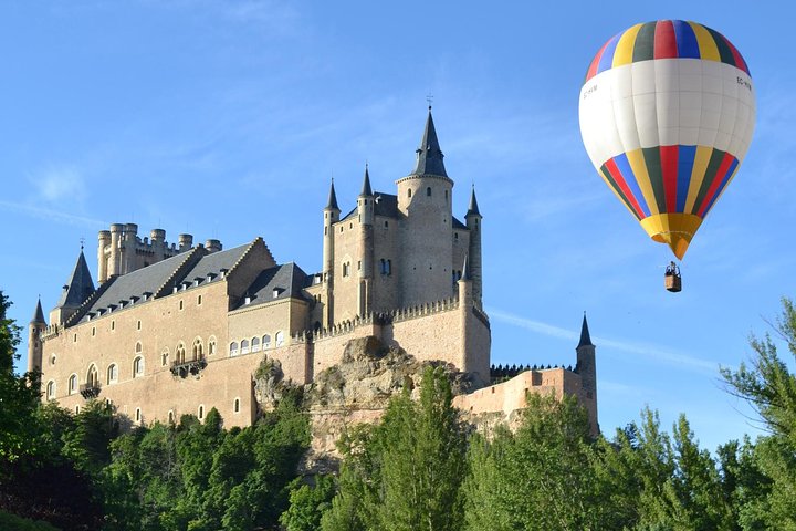 Volo in mongolfiera sopra Segovia o Toledo | wizardtrip