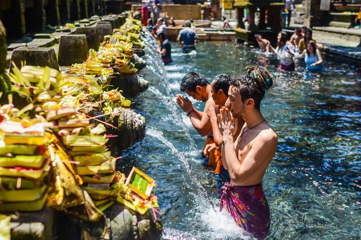 Privé tour Ubud: Rijstterrassen, tempels & watervallen | wizardtrip