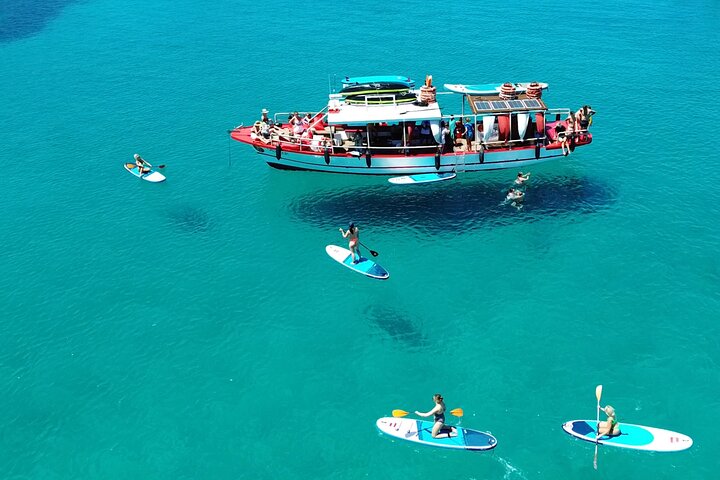 Gita in Barca All Inclusive di 3 Ore a Ibiza | wizardtrip