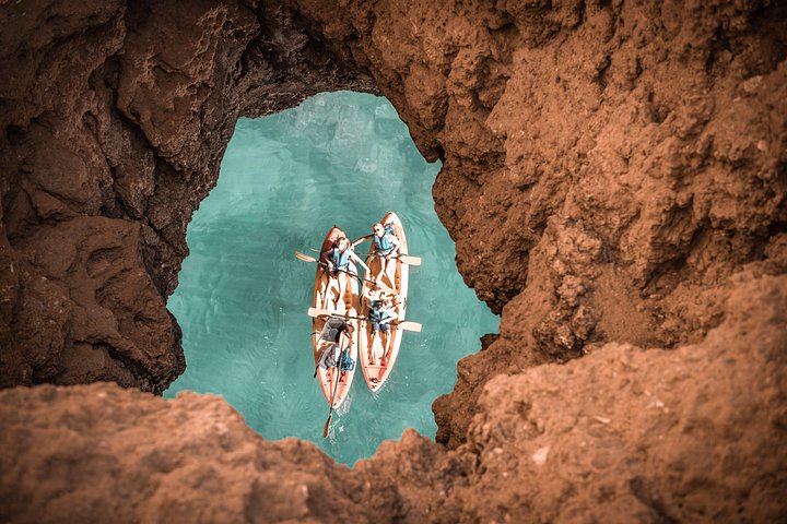 Kayak le long de la côte pittoresque d'Albufeira, exploration de grottes marines et de plages secrètes, photo 13 | wizardtrip