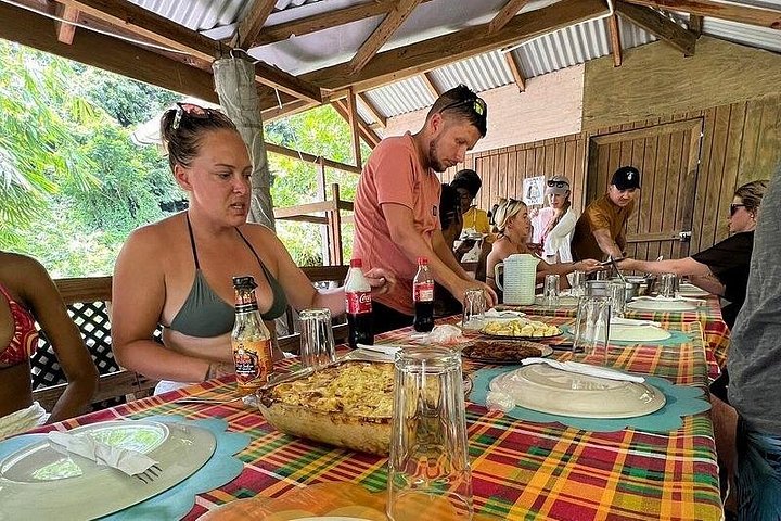 Entdecken Sie Saint Lucias atemberaubende Land- und Seelandschaften auf einer All-Inclusive-Exkursion mit Pitons, Schlammbädern und Schnorcheln, Foto 32 | wizardtrip