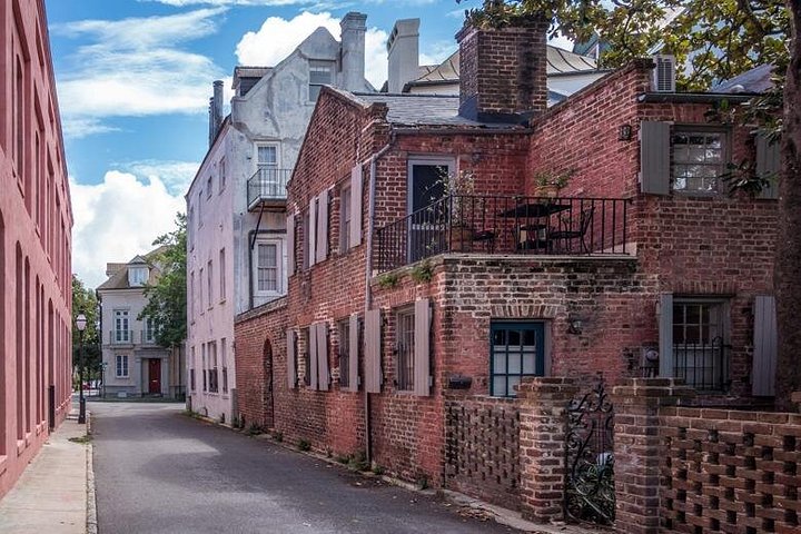 Visite guidée à pied explorant les rues charmantes de Charleston, Rainbow Row et Battery, photo 16 | wizardtrip