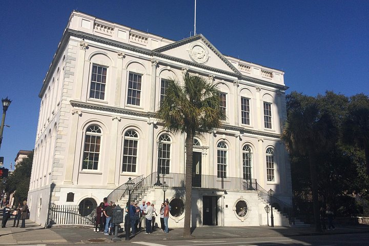 Visite guidée à pied explorant les rues charmantes de Charleston, Rainbow Row et Battery, photo 28 | wizardtrip