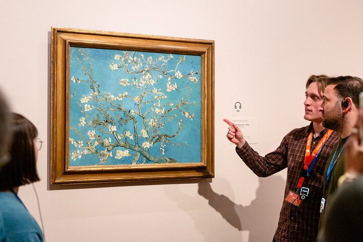 Guided tour of Van Gogh Museum in Amsterdam, Netherlands, photo 9 | wizardtrip