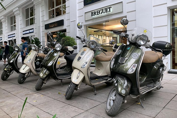 Vintage motorsykkel-tur i Hanoi som utforsker mat, kultur og byens severdigheter, foto 40 | wizardtrip
