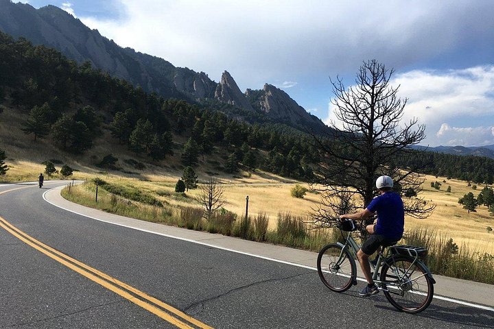 Tour in e-bike di Boulder, Colorado, con vista sui Flatirons e sulla città, foto 9 | wizardtrip