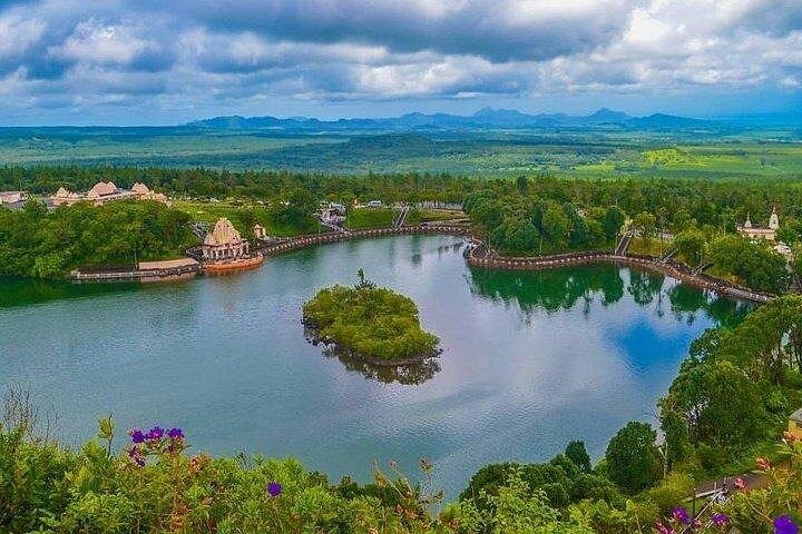 Passeio cénico pelo sudoeste de Maurícia, com marcos naturais como Trou aux Cerfs e Grand Bassin, foto 5 | wizardtrip