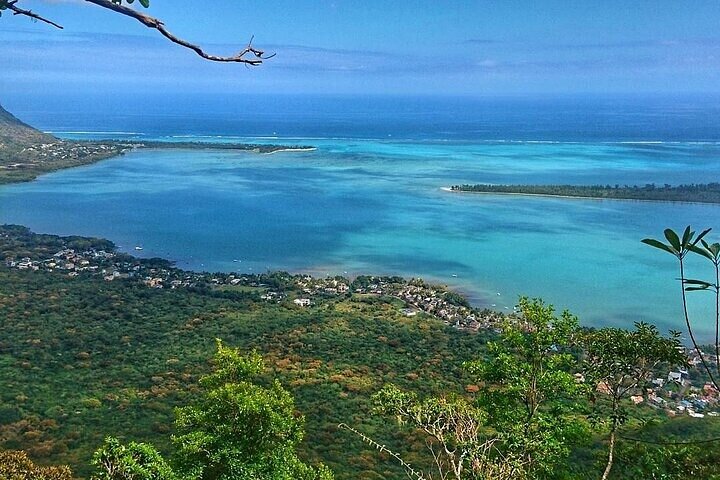 Passeio cénico pelo sudoeste de Maurícia, com marcos naturais como Trou aux Cerfs e Grand Bassin, foto 11 | wizardtrip