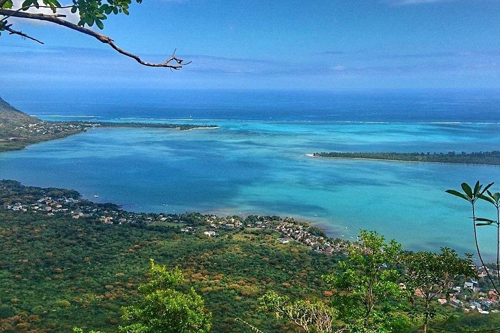 Passeio cénico pelo sudoeste de Maurícia, com marcos naturais como Trou aux Cerfs e Grand Bassin, foto 13 | wizardtrip