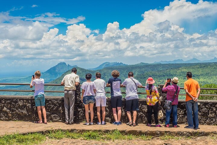 Passeio cénico pelo sudoeste de Maurícia, com marcos naturais como Trou aux Cerfs e Grand Bassin, foto 28 | wizardtrip