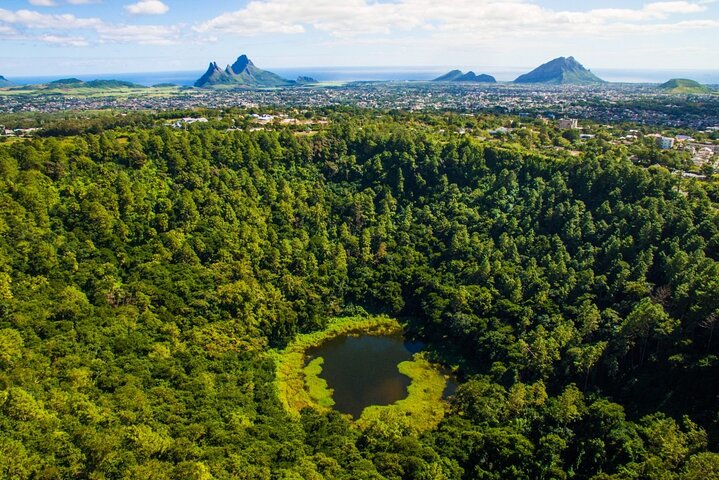 Passeio cénico pelo sudoeste de Maurícia, com marcos naturais como Trou aux Cerfs e Grand Bassin, foto 31 | wizardtrip