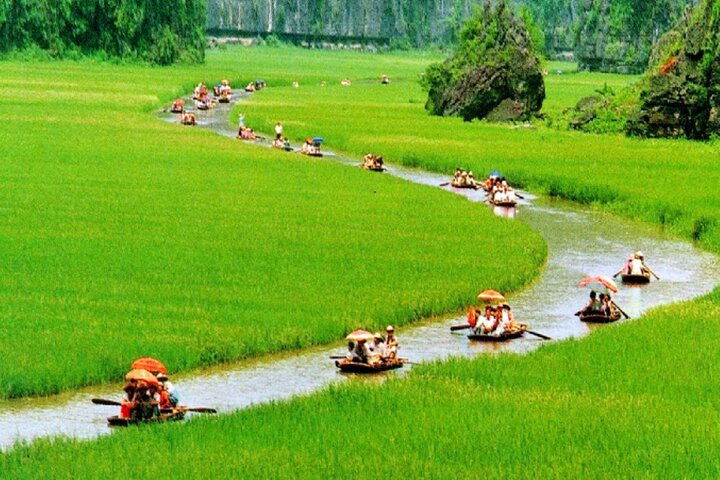 Découvrez la beauté naturelle époustouflante du Vietnam avec un circuit de 3 jours comprenant les paysages de Ninh Binh et une croisière de luxe dans les baies d'Halong et de Lan Ha, photo 14 | wizardtrip