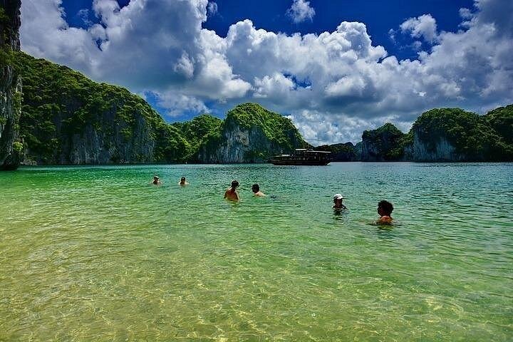 Découvrez la beauté naturelle époustouflante du Vietnam avec un circuit de 3 jours comprenant les paysages de Ninh Binh et une croisière de luxe dans les baies d'Halong et de Lan Ha, photo 18 | wizardtrip