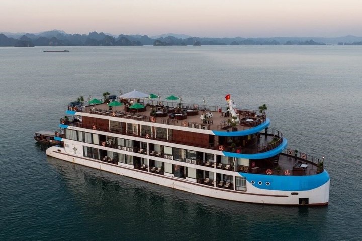 Découvrez la beauté naturelle époustouflante du Vietnam avec un circuit de 3 jours comprenant les paysages de Ninh Binh et une croisière de luxe dans les baies d'Halong et de Lan Ha, photo 46 | wizardtrip