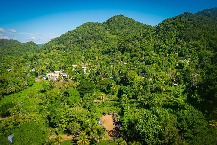 Aventure en quad à travers la campagne jamaïcaine, visite de villages, fermes et piscines naturelles, photo 9 | wizardtrip