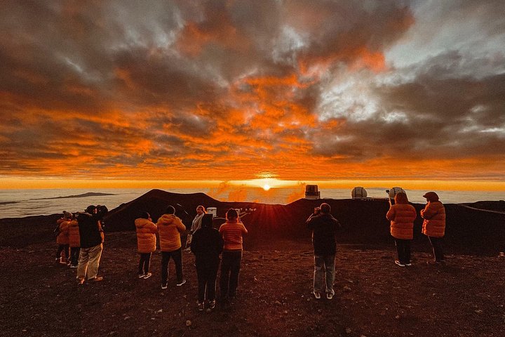 Tour pelo cume do Mauna Kea com pôr do sol e observação de estrelas na Big Island, Havai, foto 32 | wizardtrip