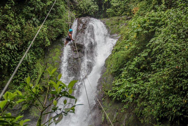 Wasserfall-Ziplining & Canyoning-Abenteuer | wizardtrip