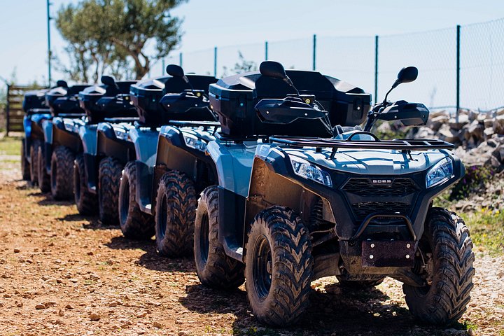 Aventura todoterreno en quad en la isla de Čiovo, Croacia, explorando senderos y miradores, foto 15 | wizardtrip