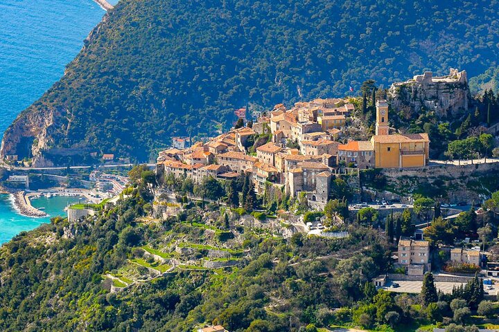 Small group tour exploring Monaco, Monte-Carlo, and Eze village from Nice, photo 11 | wizardtrip