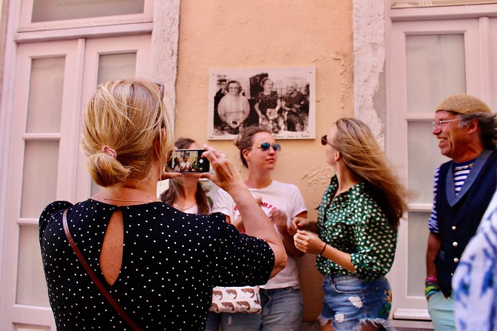 Culinary and cultural exploration of Lisbon's historic neighborhoods, featuring local foods and drinks, photo 20 | wizardtrip