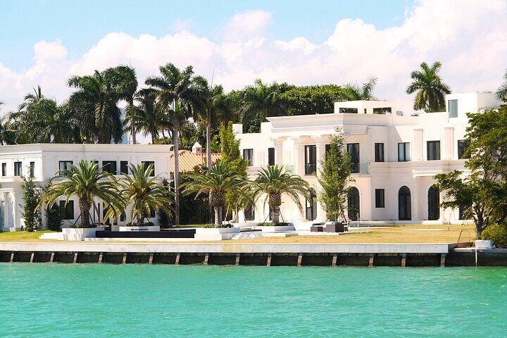 Sightseeing-Bootstour auf der Biscayne Bay, Miami, mit Skyline und Promi-Häusern, Foto 8 | wizardtrip