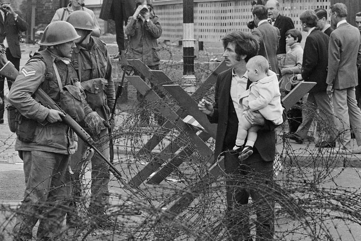 Visite en taxi noir de Belfast explorant les Troubles, les fresques et les murs de la paix, photo 6 | wizardtrip