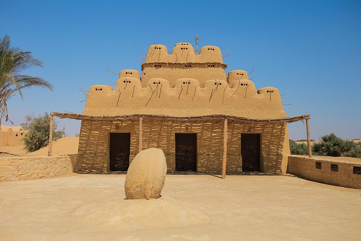 Ervaar een spannende woestijnsafari in Fayoum, Egypte, met 4x4 ritten, kamelentochten en adembenemende natuurwonderen, foto 23 | wizardtrip