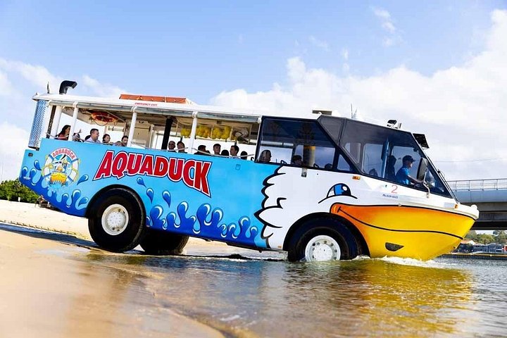 Véhicule amphibie Aquaduck lors d'une excursion en ville et sur le fleuve à Gold Coast, photo 8 | wizardtrip