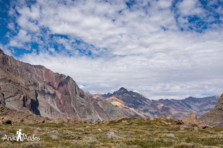 Vandreeventyr i Andesbjergene nær Santiago, Chile, med vulkanudsigt og vandreture, foto 6 | wizardtrip