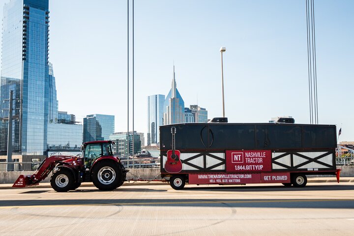 Party-Traktortour in Nashville mit Musik, Tanz und Stadtblick, Foto 11 | wizardtrip