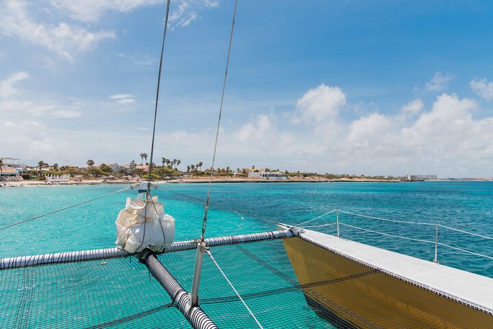 Arusun Katamaranfahrt mit Schnorcheln auf Aruba | wizardtrip
