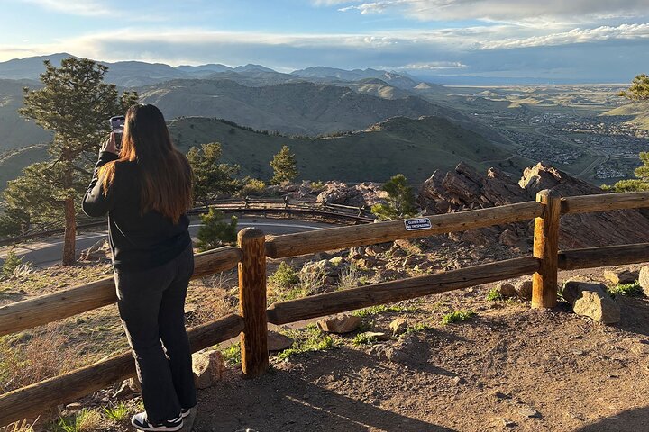 Naturskjønn tur i Denver, Red Rocks og Rocky Mountains, med ikoniske landemerker og naturskjønne utsikter, foto 6 | wizardtrip