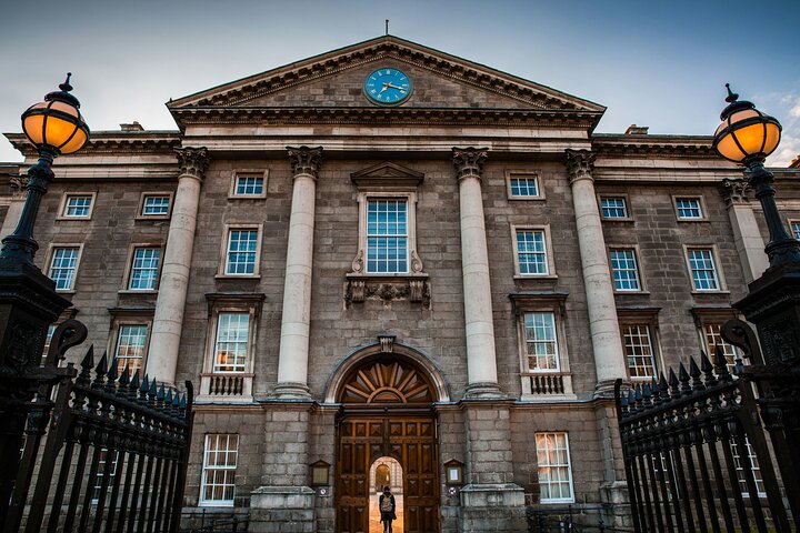 Begeleide rondleiding door historische bezienswaardigheden van Dublin, waaronder St. Patrick's Cathedral, Book of Kells en Dublin Castle, foto 19 | wizardtrip