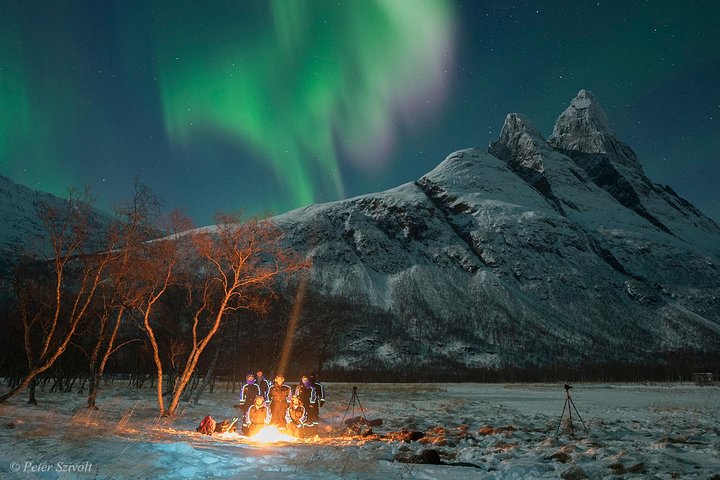 Passeio em pequenos grupos para caçar a Aurora Boreal perto de Tromsø, Noruega, com fotografia de retrato incluída, foto 7 | wizardtrip