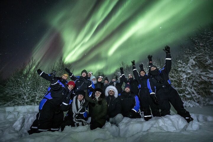 Passeio em pequenos grupos para caçar a Aurora Boreal perto de Tromsø, Noruega, com fotografia de retrato incluída, foto 14 | wizardtrip