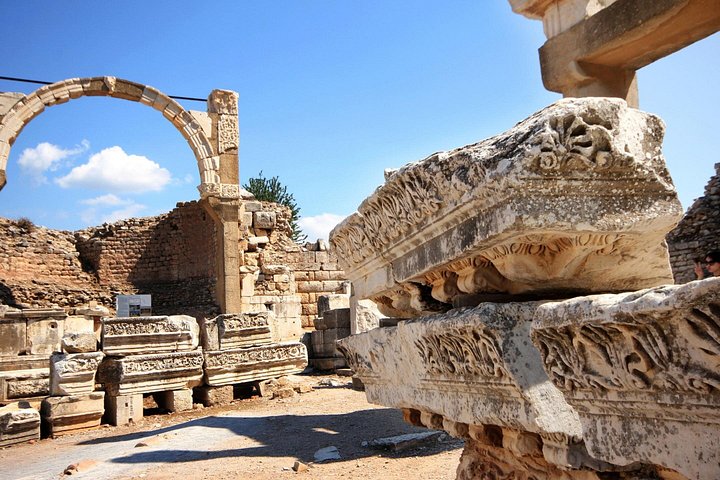 Utforska antikens Efesos och dess historiska platser på en privat guidad tur från Kuşadası, foto 12 | wizardtrip