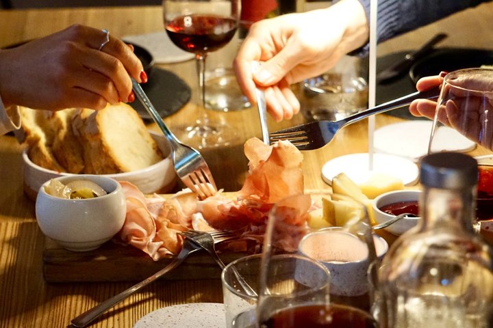 Oplev Milanos autentiske street food med lokale guider, og smag traditionelle retter i historiske kvarterer, foto 7 | wizardtrip