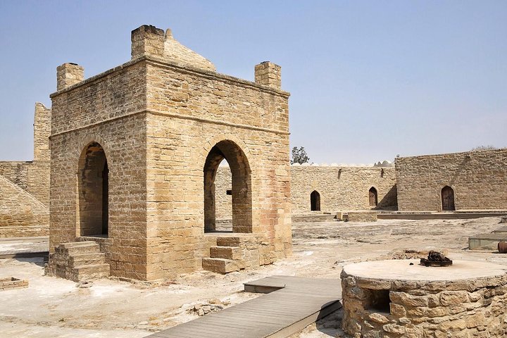 Tour de Gobustan, volcanes de lodo y sitios de fuego en Azerbaiyán, foto 10 | wizardtrip